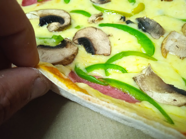 Opinii despre Michel Pizza în Cerro Navia - Gastronomía y hostelería