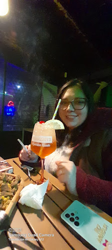 https://www.facebook.com/DeluxeLosAngelesRestoBar/?rf=512040308911567