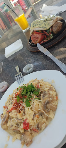 https://www.restaurantvivalavida.cl/