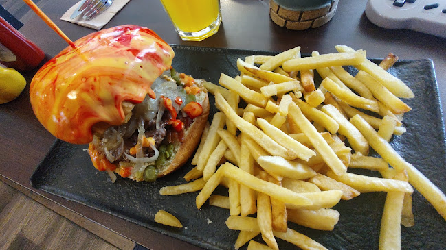 Opinii despre Insert Coin Bar - Ñuñoa în Ñuñoa - Gastronomía y hostelería