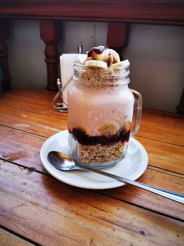 Kingdom milkshakes & coffee