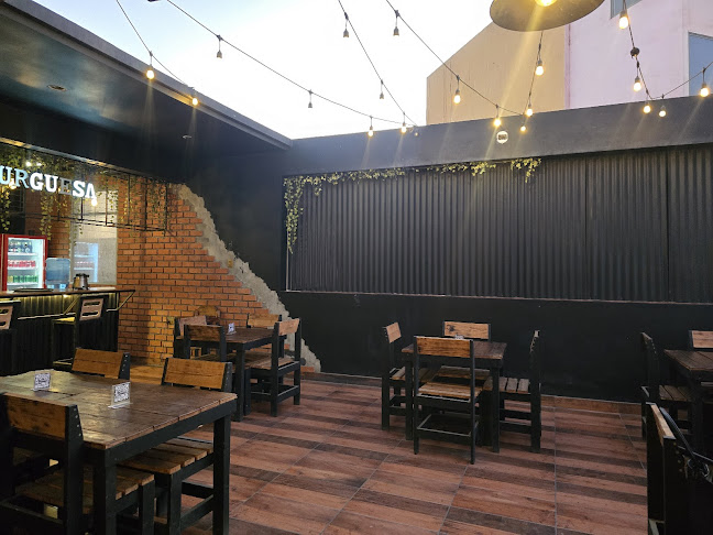 La Hamburguesa Open Times