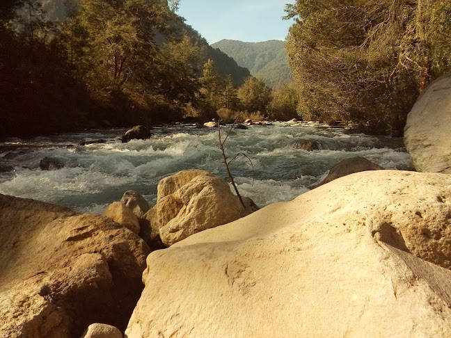 Termas Quilalelfu - Gastronomía y hostelería