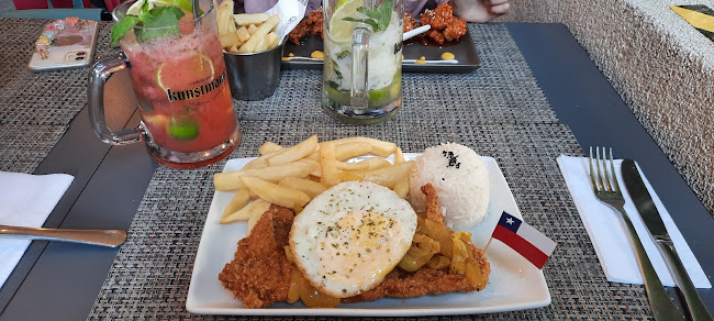 Chicken International Restaurant - Gastronomía y hostelería