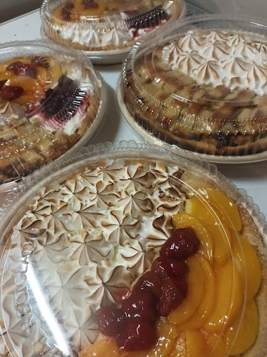 Comments and reviews of Panadería Don Camilo