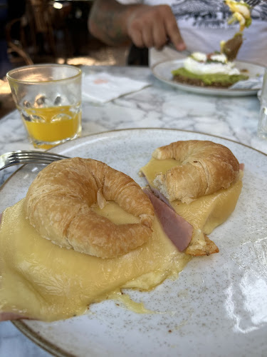 Cafeteria Tavelli La Reina - Gastronomía y hostelería