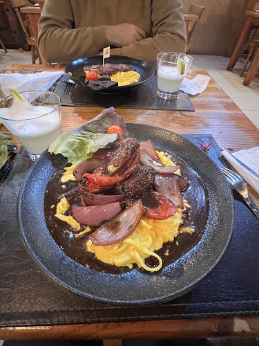 Entre Cumbres International Restaurant - Gastronomía y hostelería