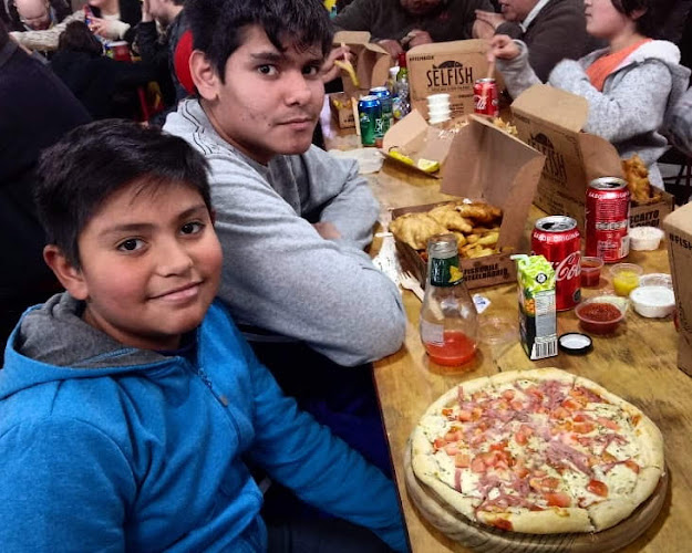 Pizzería Oré-Ganó Phone number