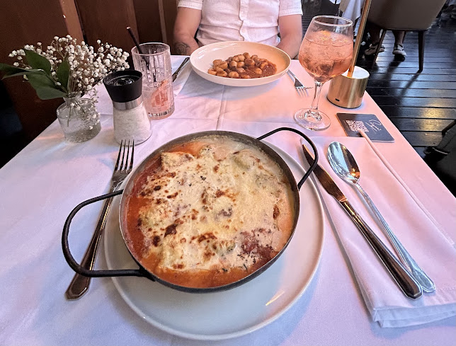 Av. Nueva Costanera 4092, 7630191 Vitacura, Región Metropolitana