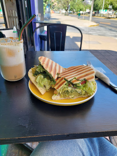 Opinii despre Cafe Del Barrio în Ñuñoa - Gastronomía y hostelería