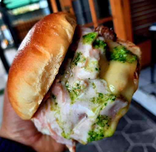 Hamburguesería Casa 13 - Gastronomía y hostelería