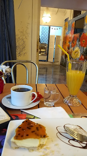 Café Monalisa Phone number