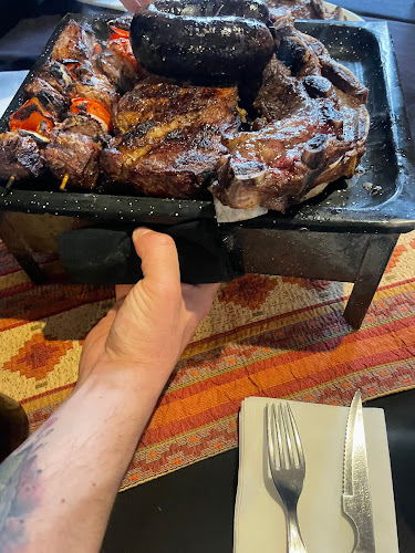 La Maga Parrilla Uruguaya - Gastronomía y hostelería
