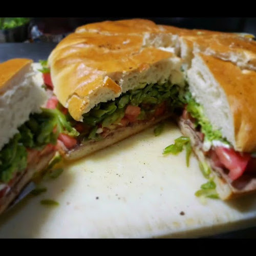 Gennaros Restaurante - Gastronomía y hostelería