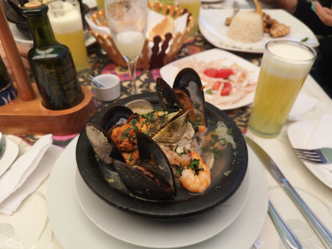 Amor & Sazon Restaurant Open Times