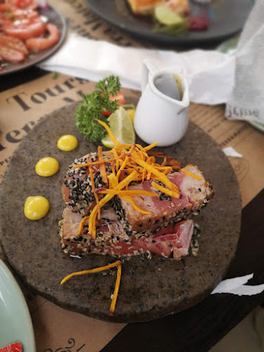 Opinii despre Restaurante Zinfandel în La Pintana - Gastronomía y hostelería