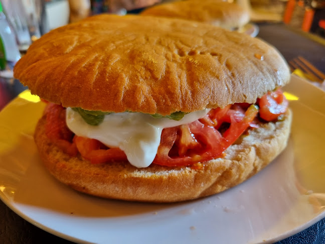 Sandwicheria y cafetería KM bien - Gastronomía y hostelería