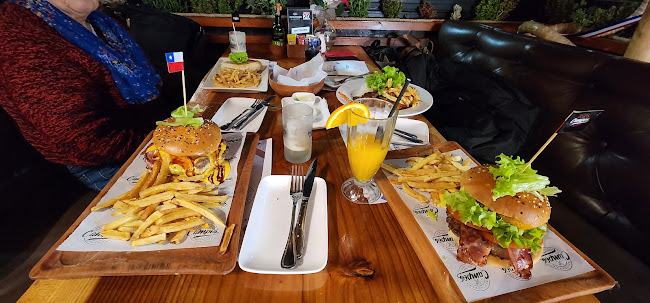 Campos Restaurant Open Times