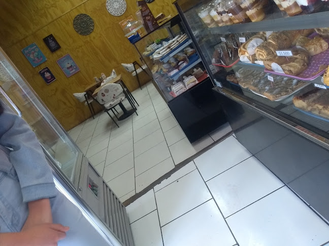 Panaderia Y Pasteleria "Dulces Tentaciones"