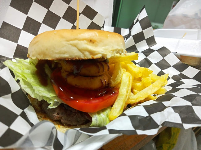 Reviews of Malibú Chip's & Burger in Los Andes - Gastronomía y hostelería