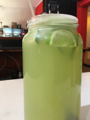 Taberna de la Pizza x Metro - Santiago