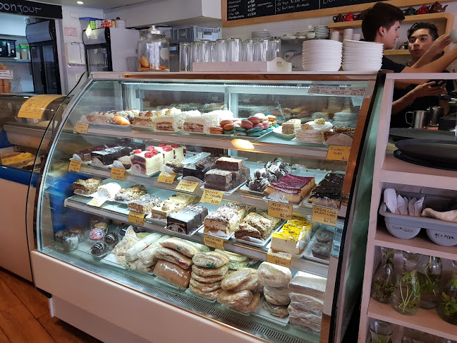 Pastelería Delice Phone number