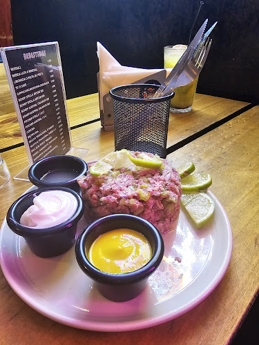 Kome y Kaya Open Times