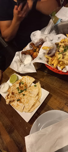 Opinii despre Bulldog Sport Bar Baquedano în Iquique - Gastronomía y hostelería