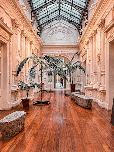 Huérfanos 1515, 8340443 Santiago, Región Metropolitana