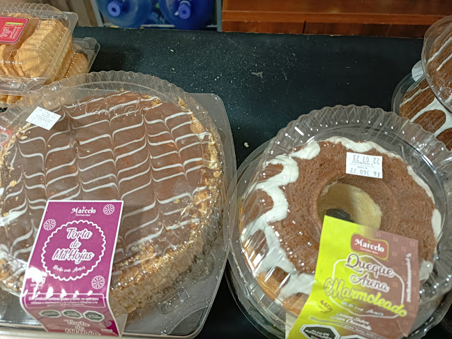 Delicatesse: Panadería y Almacen