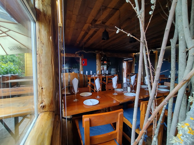 Carne y Sal Phone number