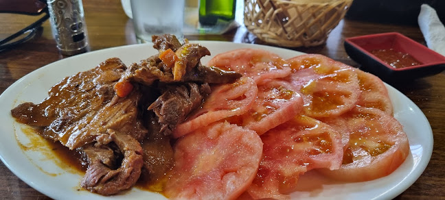 Entre Amigos Restobar