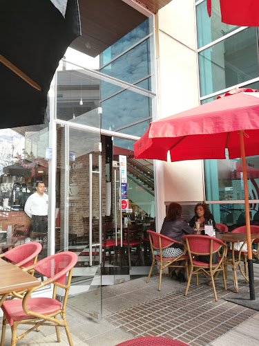 Le Coin Cafe & Bistro Mall Plaza Copiapo Open Times