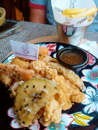 Chicken International Restaurant - Gastronomía y hostelería