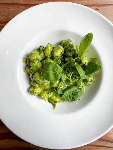 FIORI Cafe & Cocina Open Times
