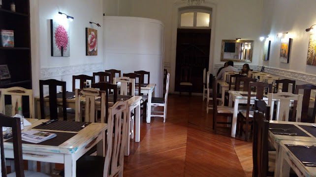 Reviews of Bar and Café Rapsodia City in La Serena - Gastronomía y hostelería