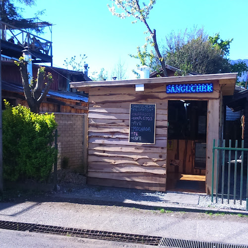 Opinii despre Sangucheria Tio Gaston în Pucon - Gastronomía y hostelería