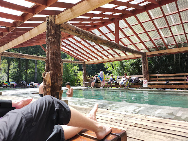 Termas Quilalelfu - Gastronomía y hostelería