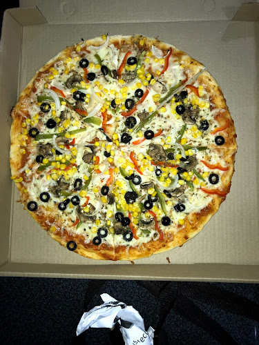 Anaus Pizzeria Open Times