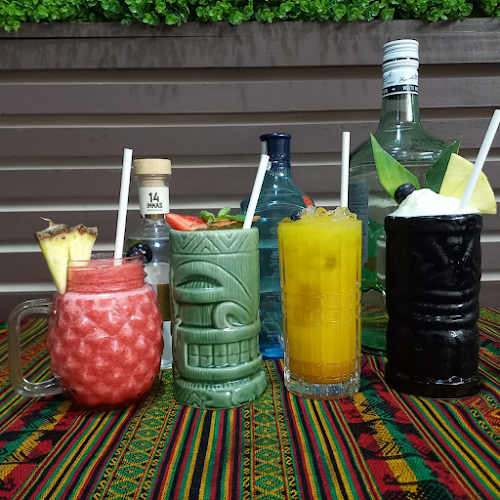 yungay 767 Curicó, 3340000 Maule