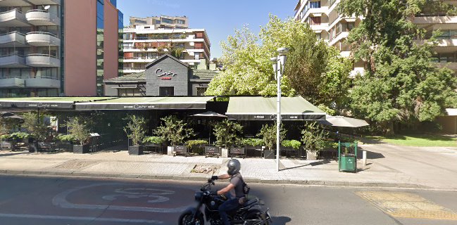 Ciro's Bar Isidora