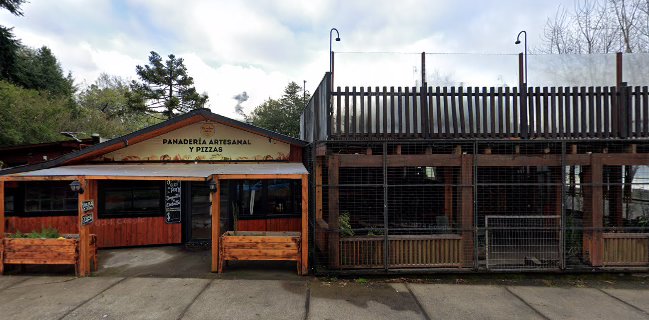 La Terraza Pub Restaurant