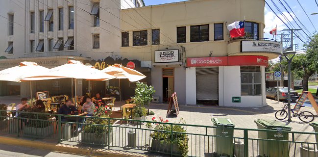 Saravia Gonzalez Maritza Nieves y Otra