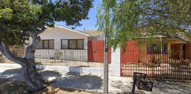 EL POLY LIQUOR STORE